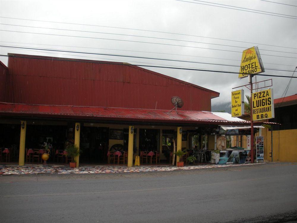 Luigis Hotel La Fortuna Екстериор снимка